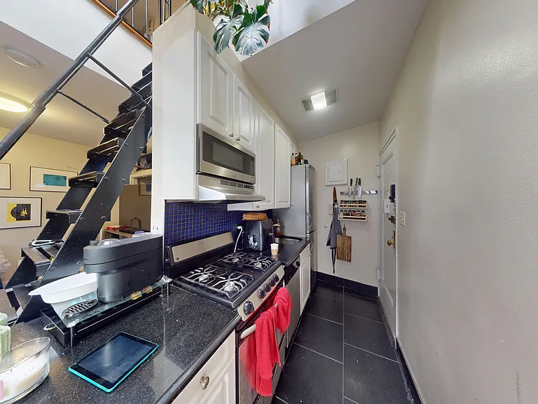 90 W 3rd St #3D — Photo 4