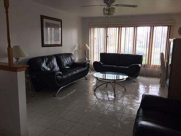 4th image of 651 W Gladys Ave