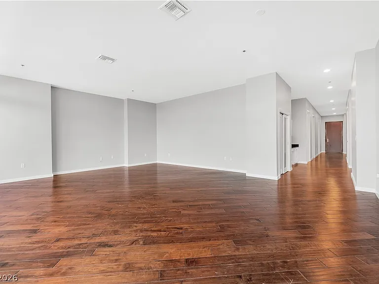 4575 Dean Martin Dr #304 — Photo 4