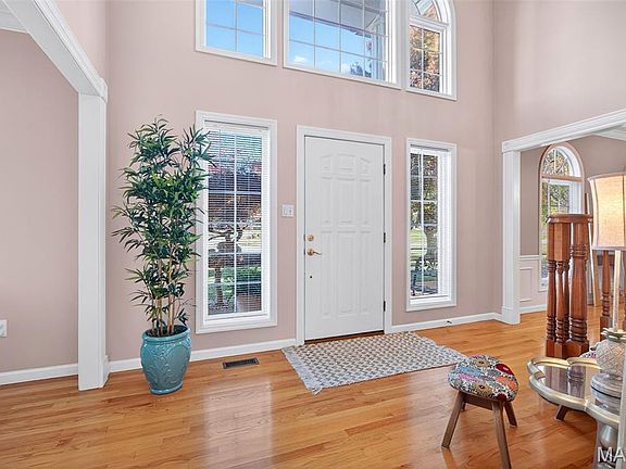 5th image of 17644 Myrtlewood Dr