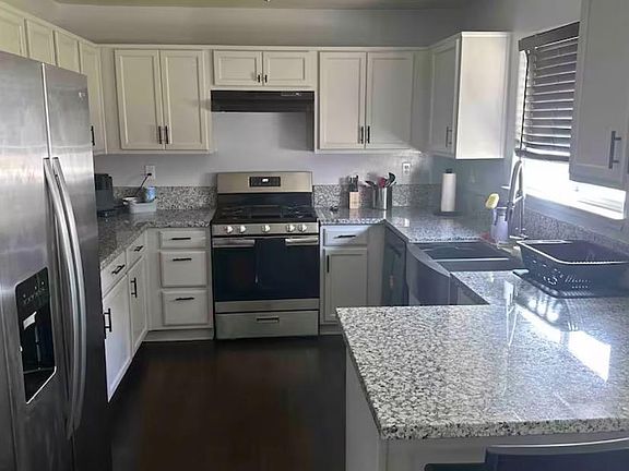 3rd image of 2307 Trentino Ave