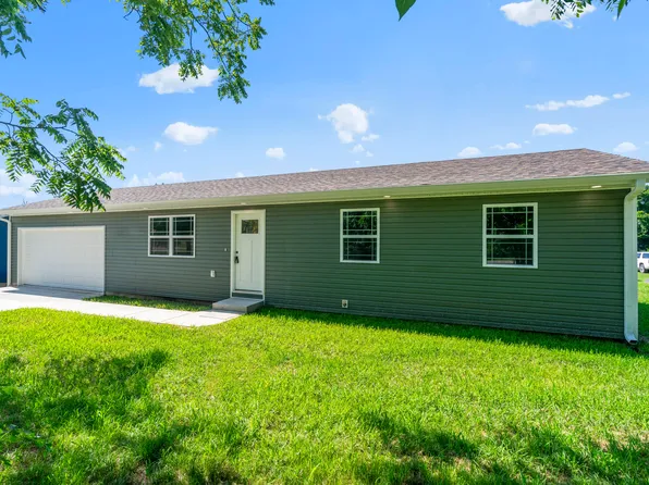 407 W Adamson Street, Miller, MO 65707