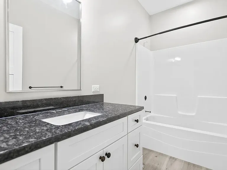 1774 Creekside Ct — Photo 14