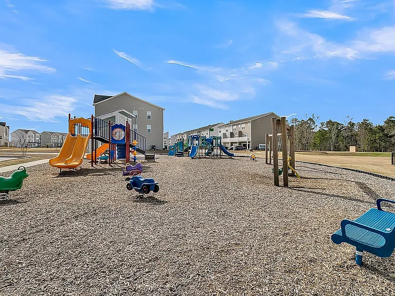 534 Alderly Dr — Photo 46