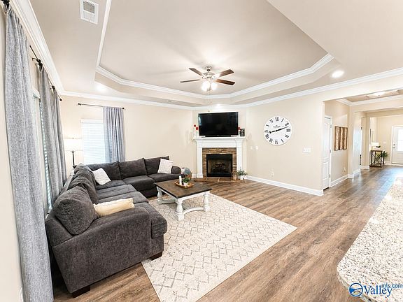 5th image of 264 Falcon Ridge Dr