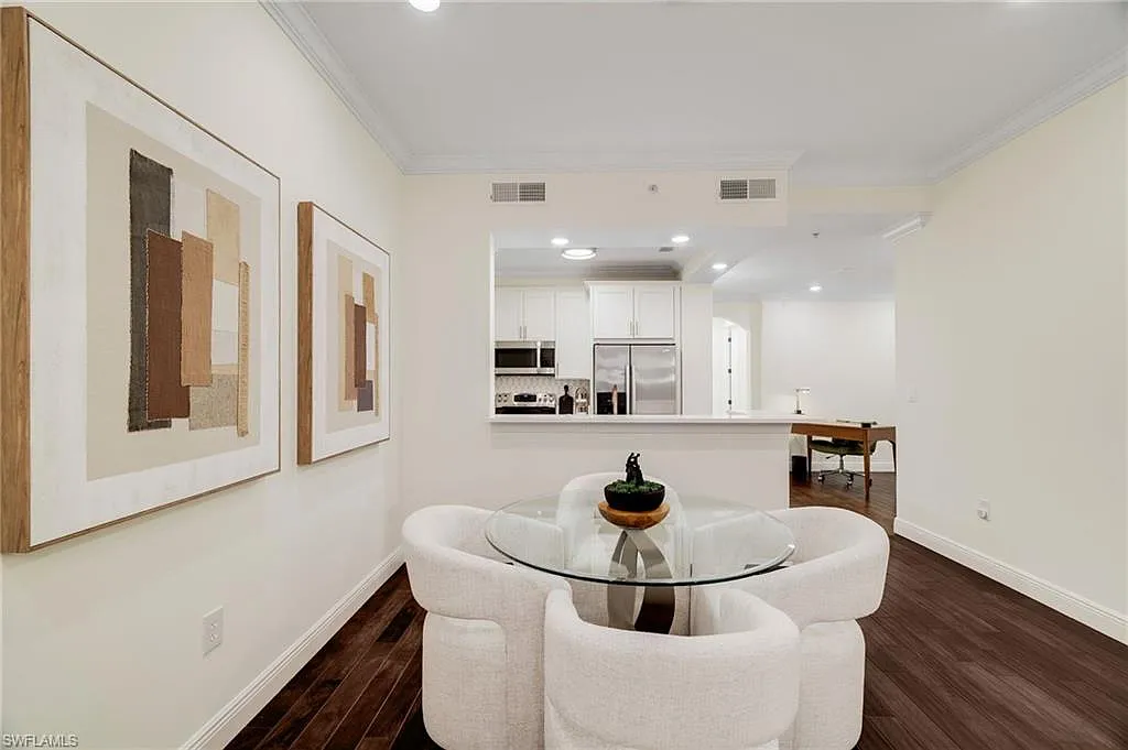 2 bed, 2.0 bath, 1540 sqft, $5,500 — Photo 2