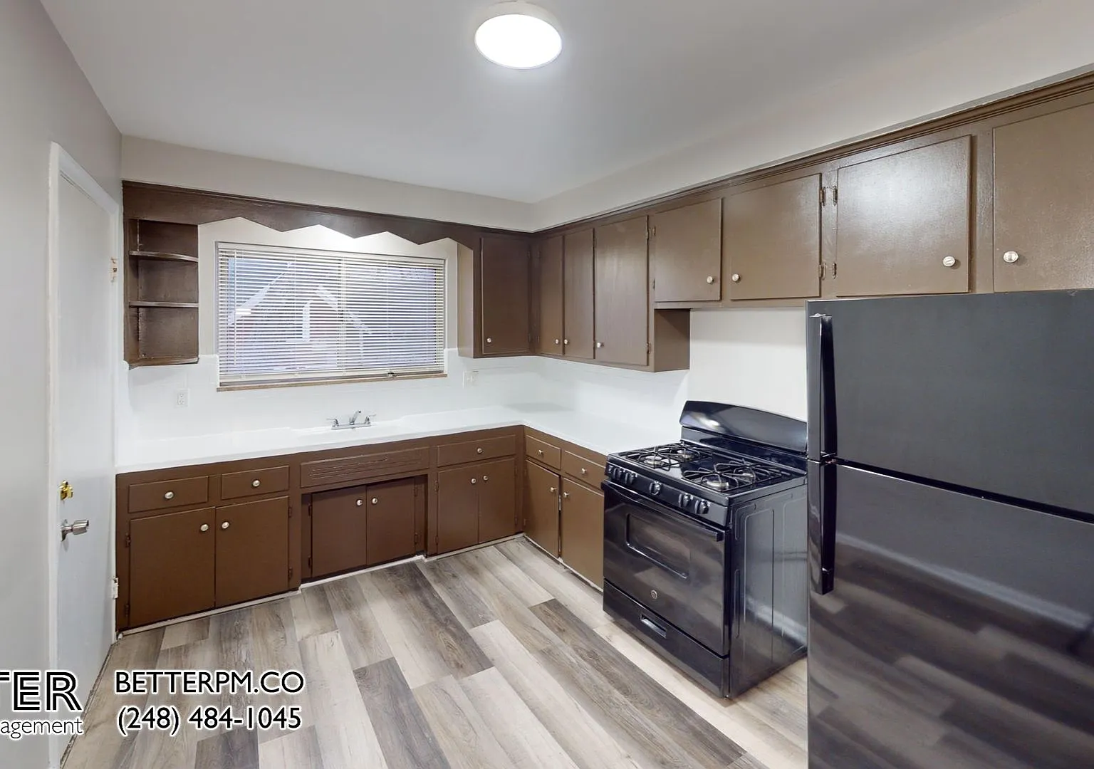 Cloud 9 Apartments - Eastpointe — Photo 2