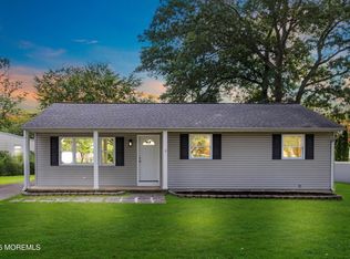 585 Fawn Drive, Toms River, NJ 08753