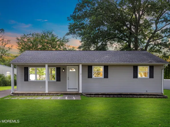 585 Fawn Drive, Toms River, NJ 08753