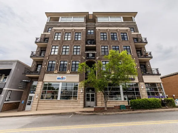 609 W Dickson St Unit 703, Fayetteville, AR 72701