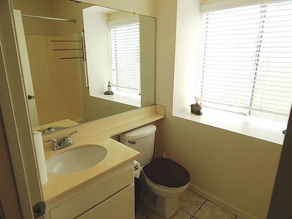 Hall Bath_06232014