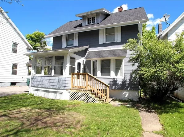 692 Chili Ave, Rochester, NY 14611