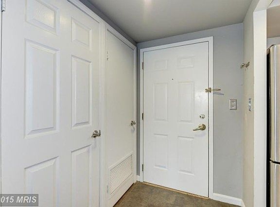 5th image of 2400 Clarendon Blvd APT 603