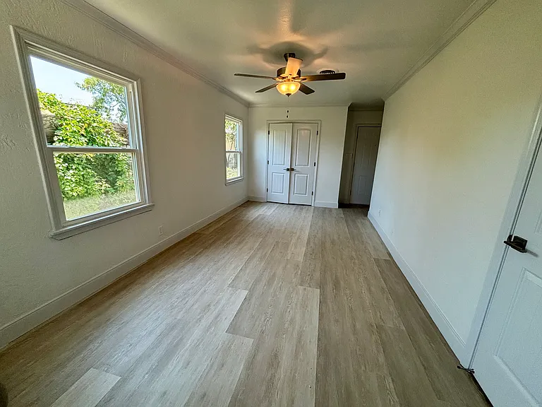 3206 S Tyler St — Photo 5