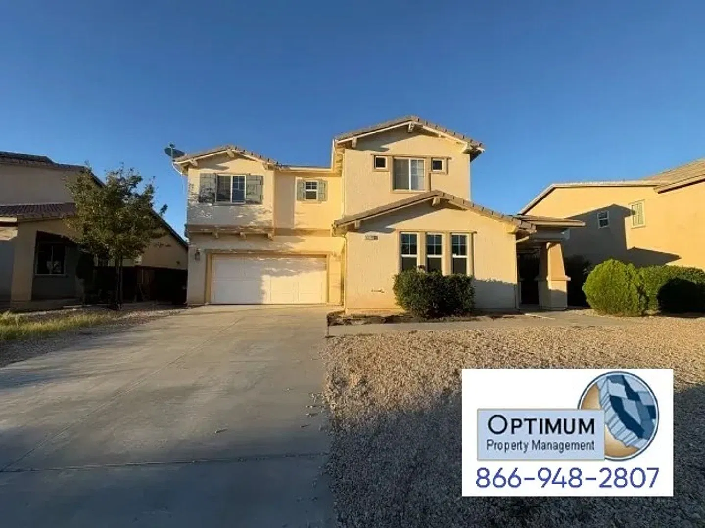 Spacious 5-Bedroom, 4-Bathroom Home with Dual Master Suites & Downstairs Bedroom! — Photo 3