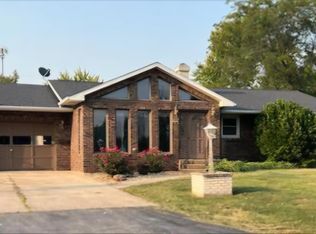 1641 Laurel St, Hamilton, IL 62341