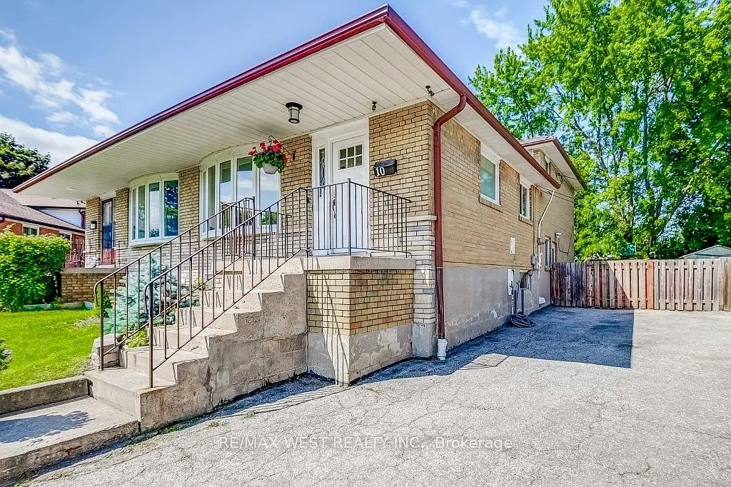 4 bed, $3,900 — Photo 2