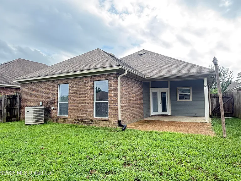 716 Hartwood Cv — Photo 23