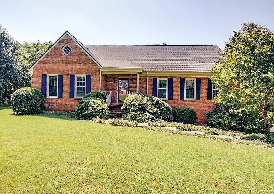1st image of 785 Farfields Dr