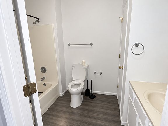 5th image of 2157-2161 Watch Ave #4