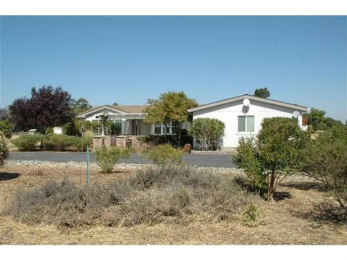 8873 Bradshaw Rd photo 1