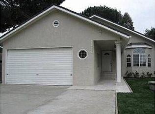 11032 Odell Ave, Sunland, CA 91040
