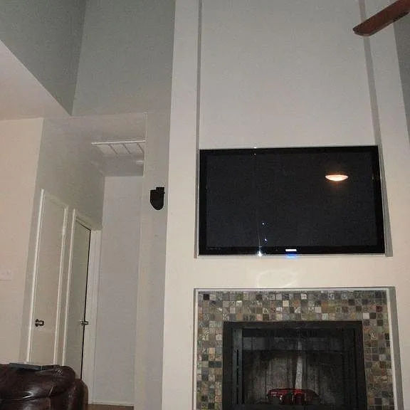 Fireplace and vaulted ceilings
