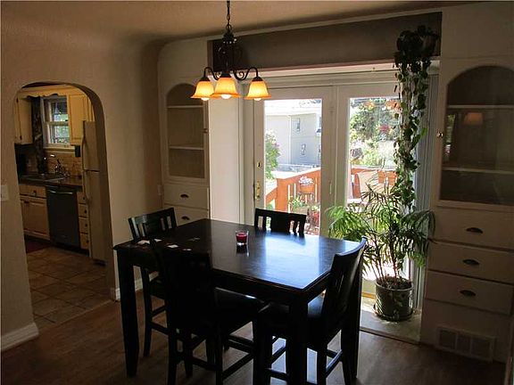 5th image of 928 Princeton Ave