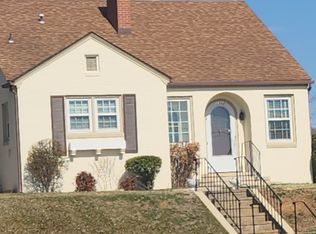 1302 N Coalter St, Staunton, VA 24401