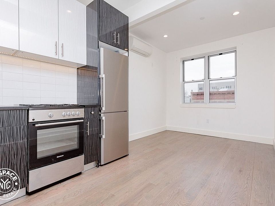 1st image of 824 Saint Johns Pl #2T