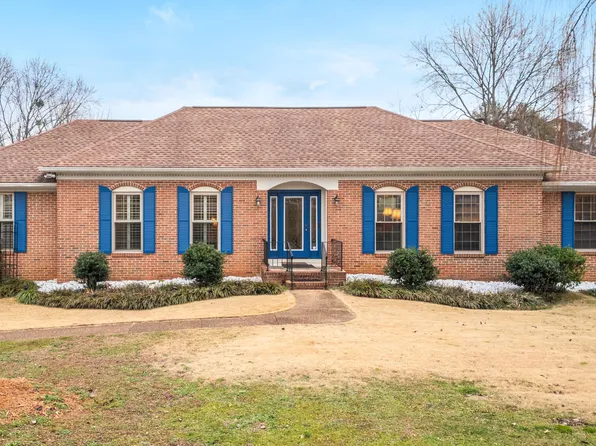 1718 Verona Dr, Chattanooga, TN 37421