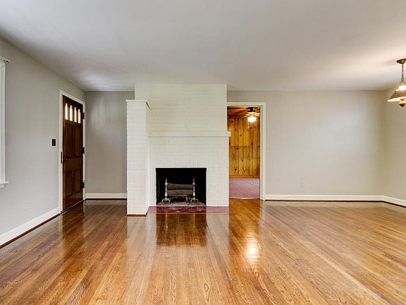 5th image of 1712 Locke St