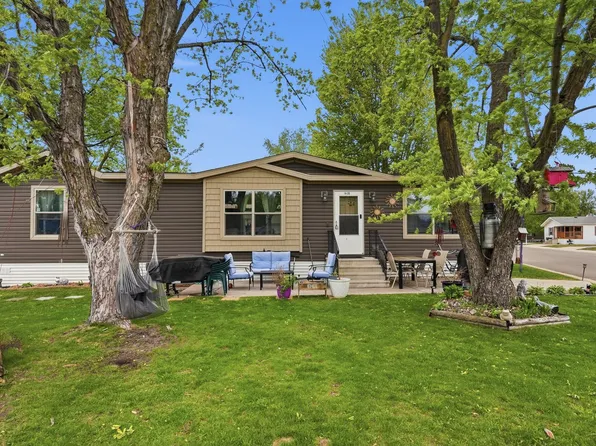 10488 Pierce St NE, Blaine, MN 55434