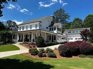 4 Legacy Dr, Roswell, GA 30075