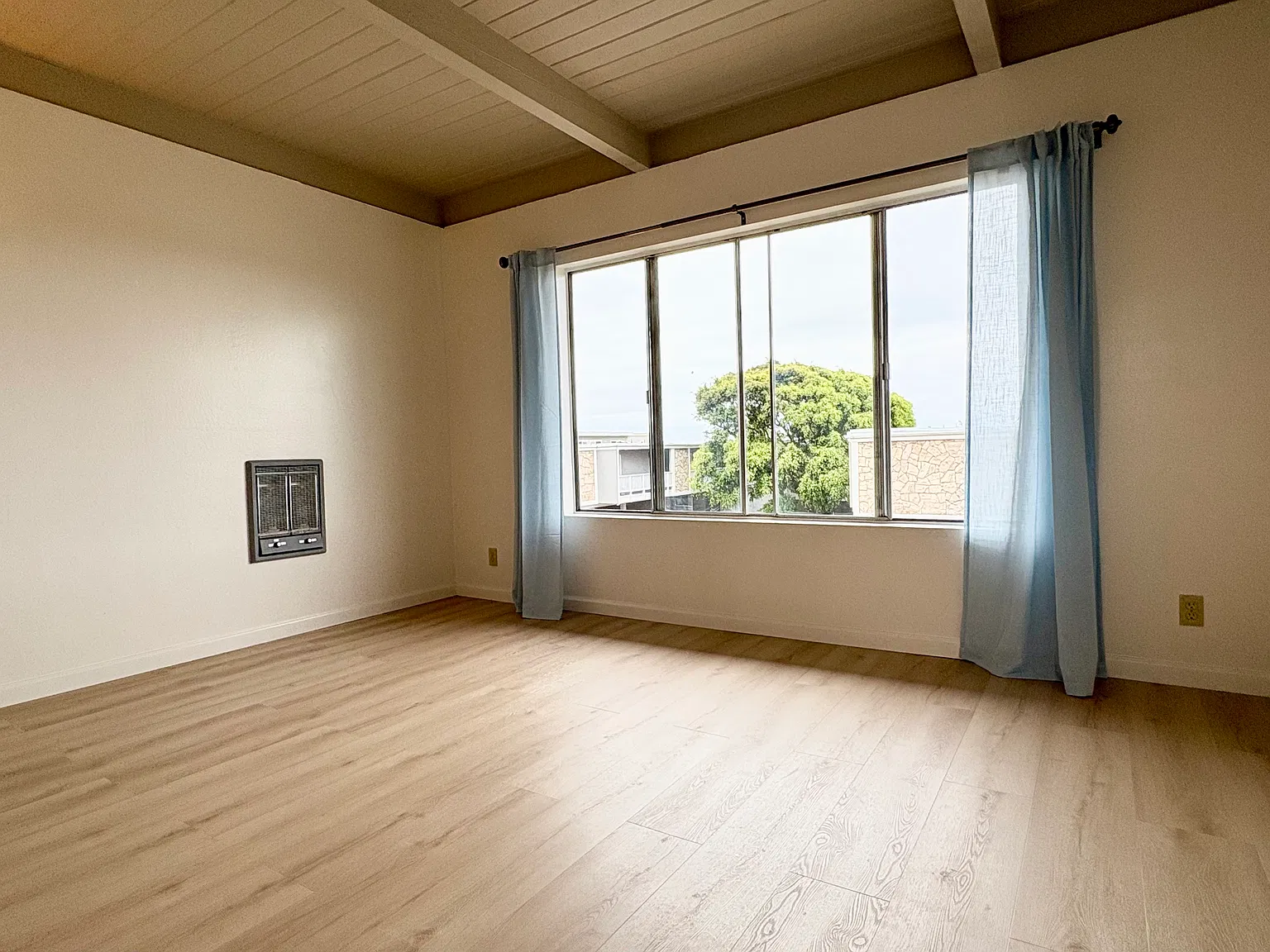 1 bed, $2,950 — Photo 4