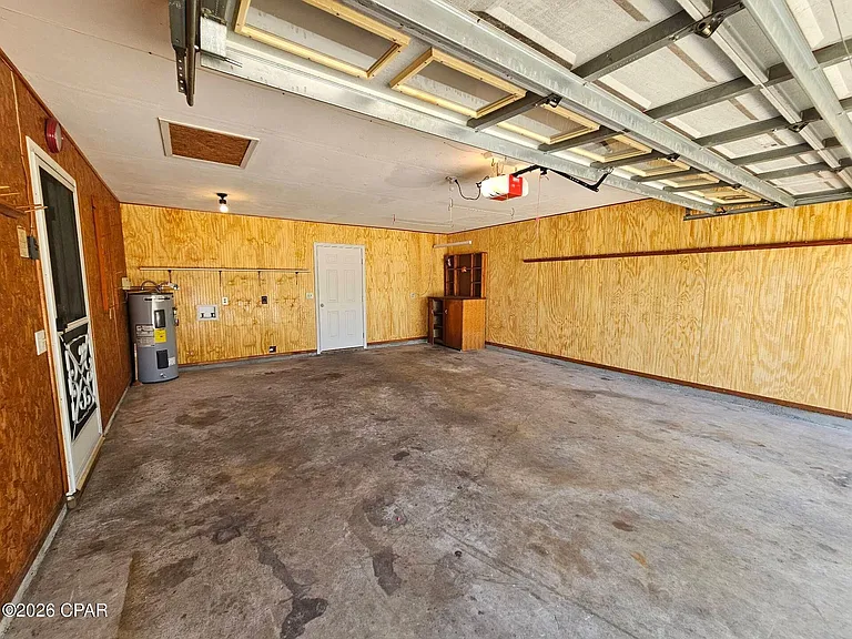 221 Viola Ave — Photo 2