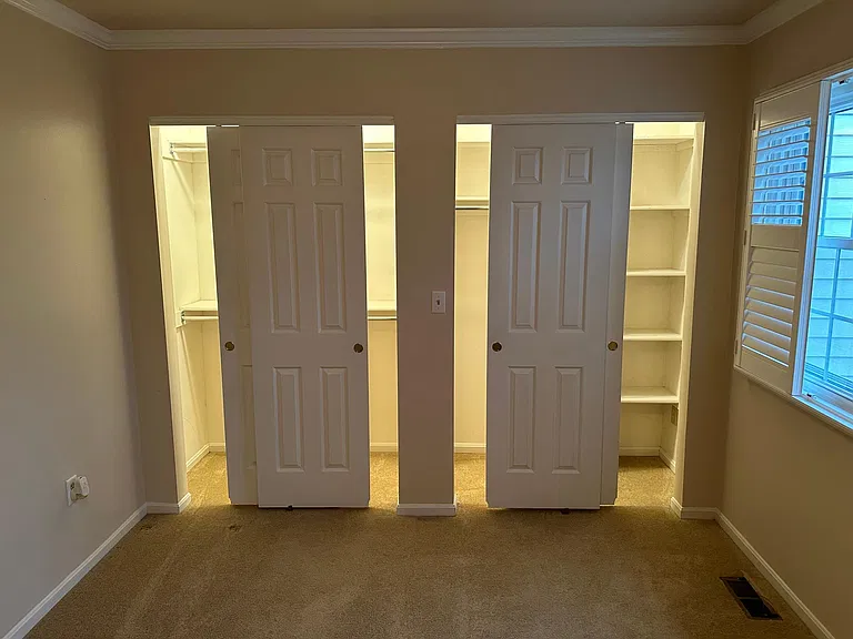 Master bed closet