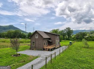 653 Yorkhouse Rd, Rabun Gap, GA 30568