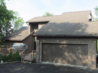 27 Juniper Ln, Athens, NY 12015