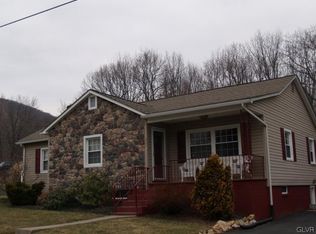 220 Oak St, Pen Argyl, PA 18072