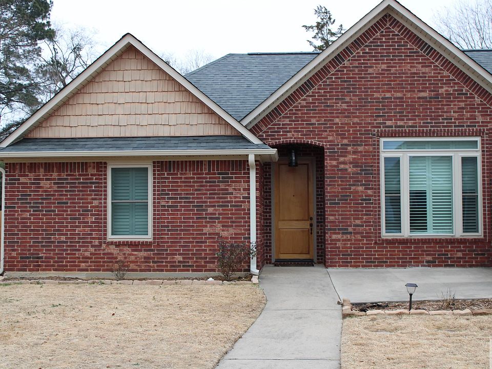 1st image of 435 Meadowridge Cir