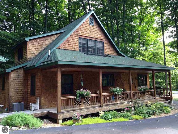 5th image of 11693 Fisher Dr