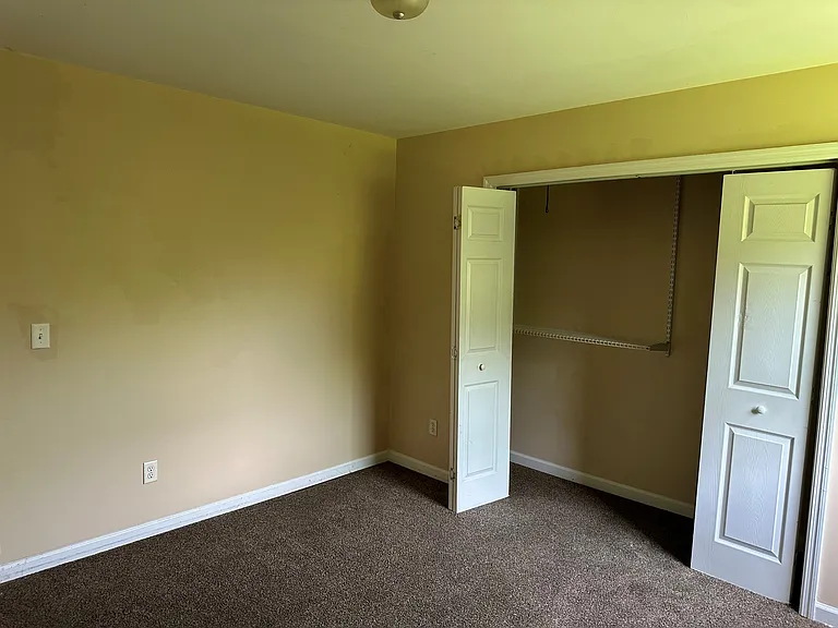 105 Chesapeake Ct — Photo 15
