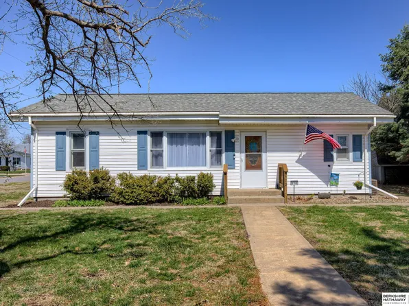 110 Madison St, Waterloo, NE 68069