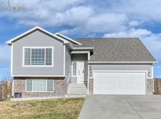 6711 Passing Sky Dr, Colorado Springs, CO 80911