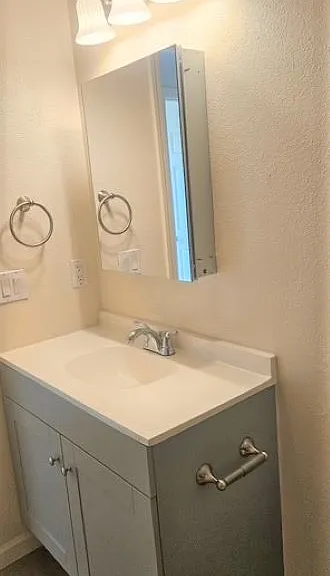1829 Cherokee Dr #4 — Photo 4