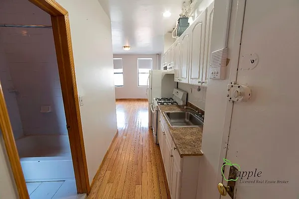 Rented by Bapple | media 11