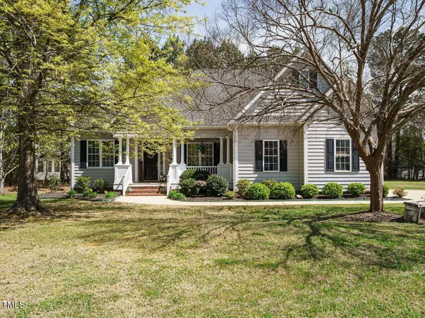 78 Harvest Moon Dr, Clayton, NC 27527