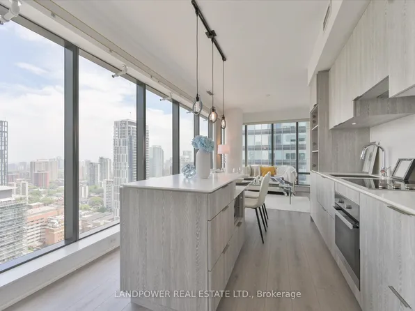 5 Saint Joseph St #2802, Toronto, ON M4Y 0B6