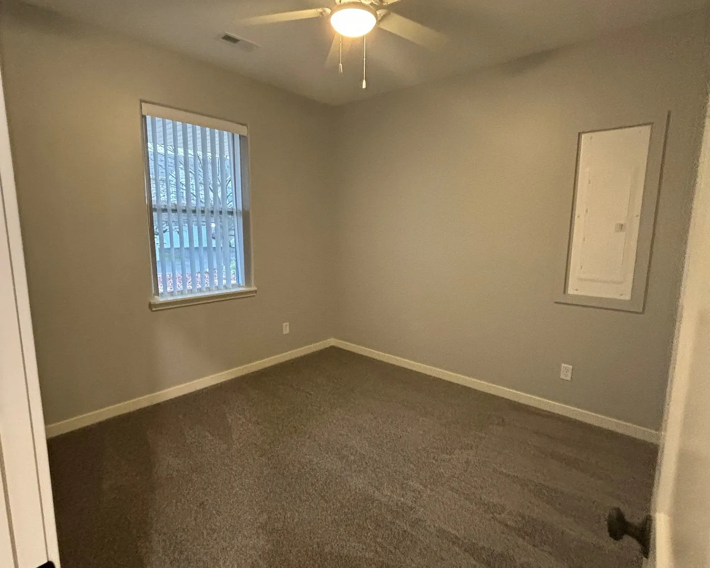 3 bed, 1446 sqft, $2,295 — Photo 4